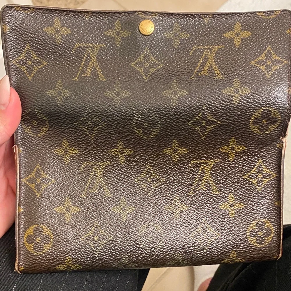 Louis Vuitton Dark Brown Monogram Clutch/Wallet - Picture 10 of 12